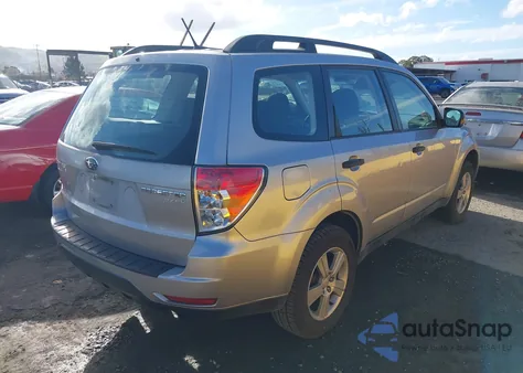 2013 Subaru Forester 2.5X z USA, uszkodzony, nr VIN JF2SHABC2DG446745
